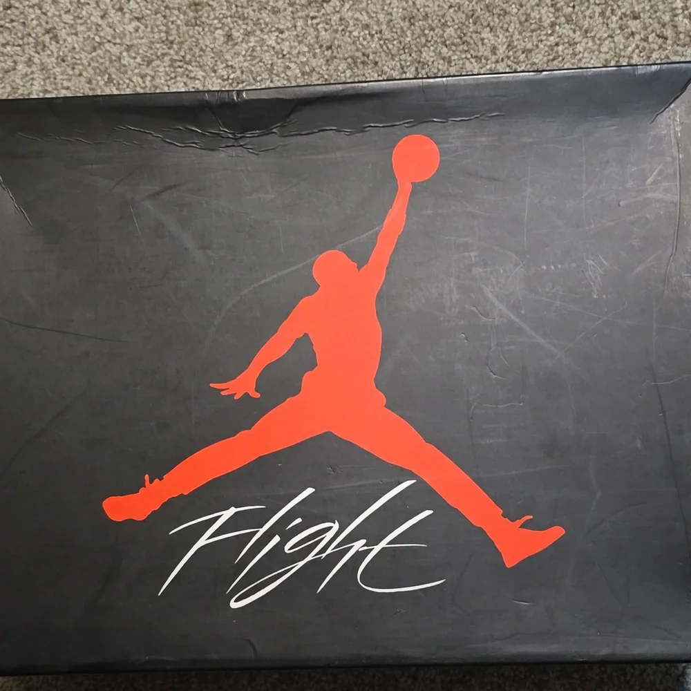 Air Jordan 4 Retro - Picture 9 of 9